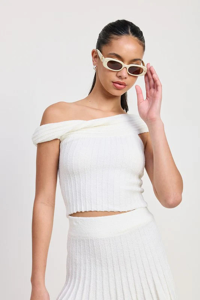 OFF SHOULDER KNIT TOP
