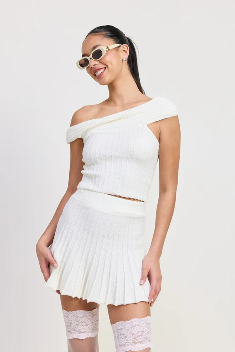 OFF SHOULDER KNIT TOP